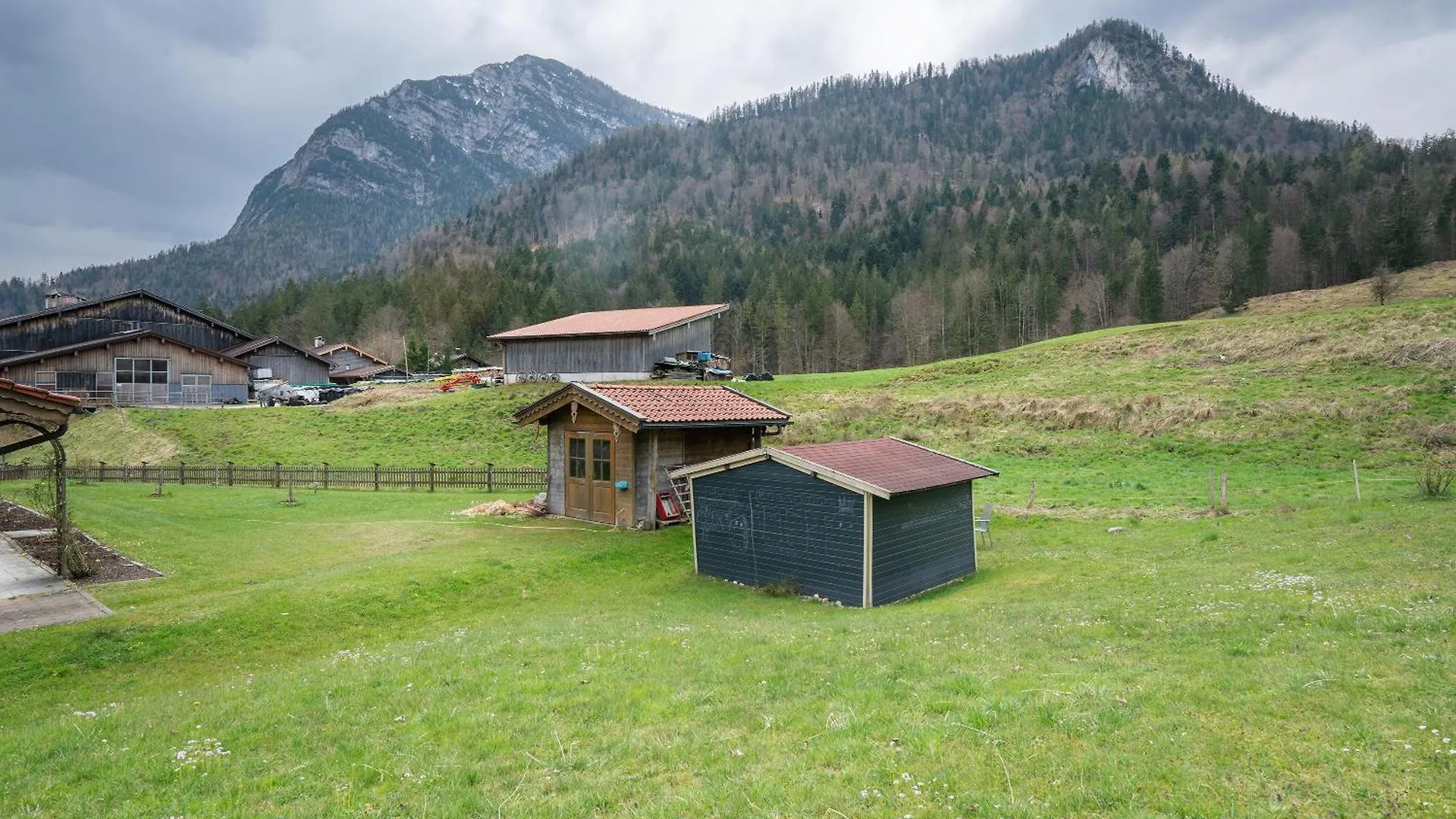 Place In The Bavarian Mountains Schneizlreuth